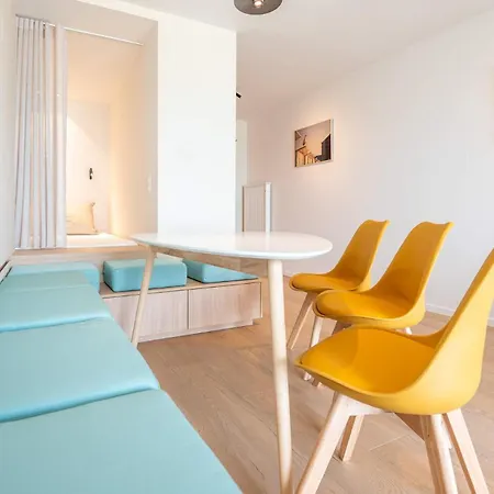 Luxurious With A Stunning View 미들케르케